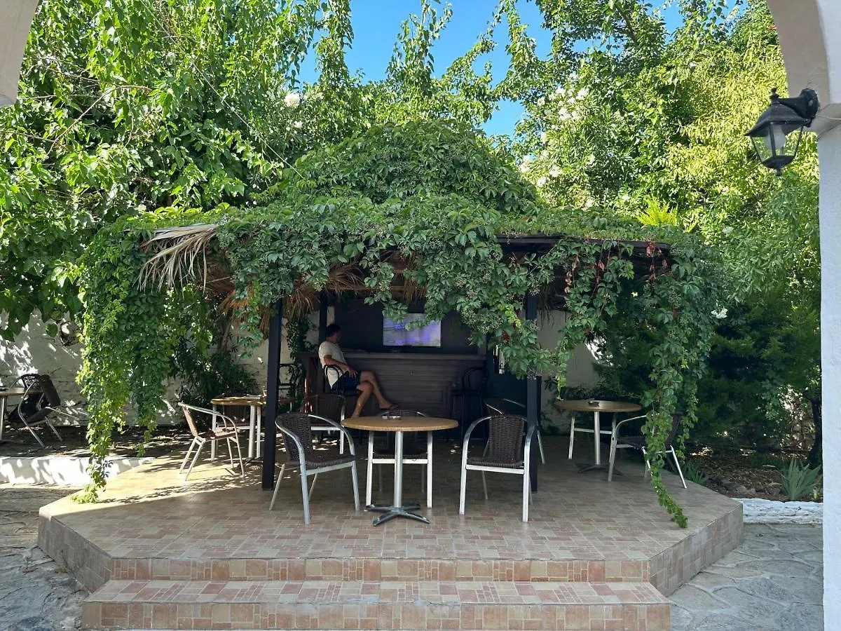 Han/Misafirhane New Sedan Pansiyon Otel Bodrum Türkiye